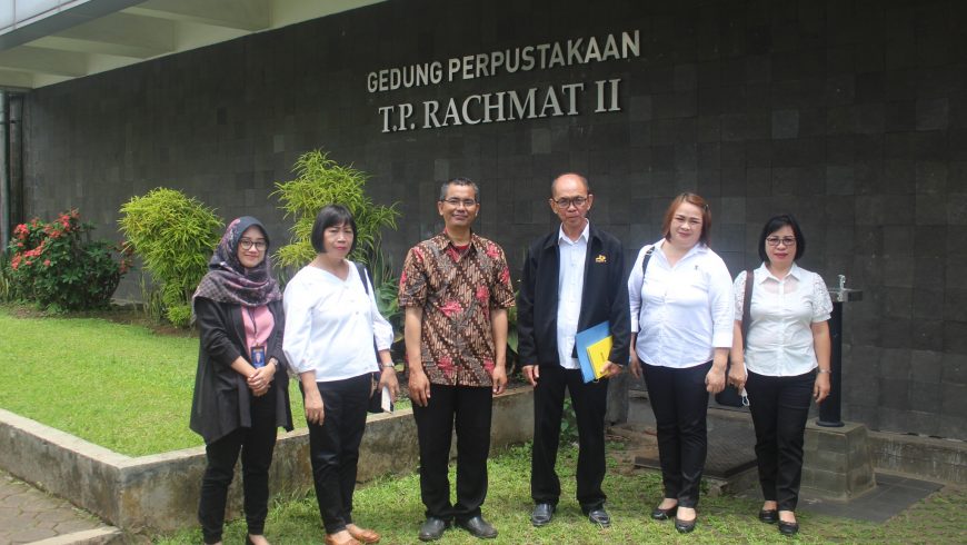 Benchmarking Universitas Sam Ratulangi Manado