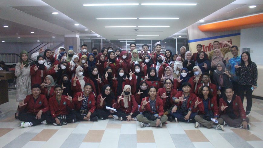 Kuliah Lapangan Program Studi Ilmu Perpustakaan Uninus di UPT Perpustakaan ITB