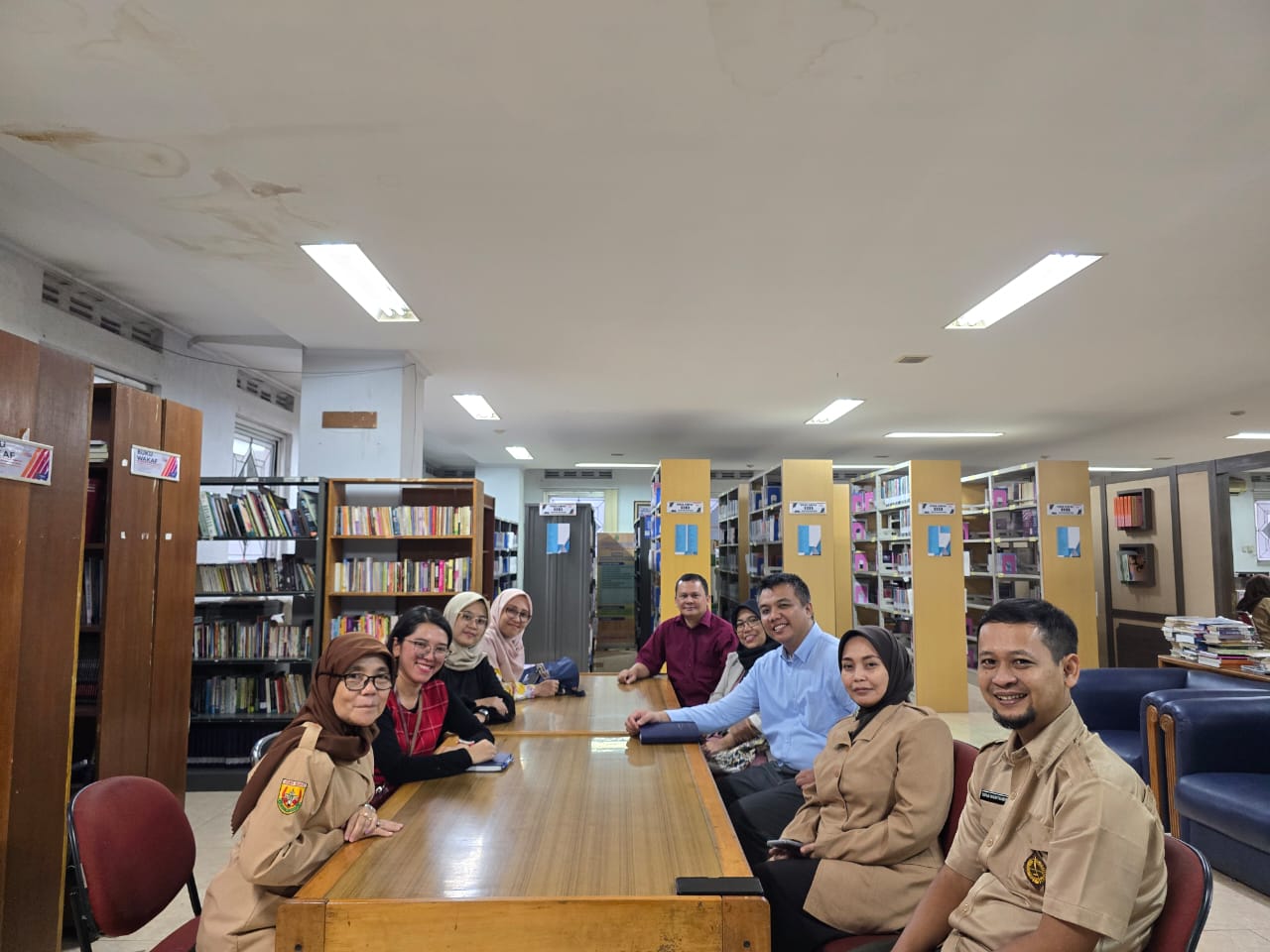 UPT Perpustakaan ITB studi banding ke DISPUSIPDA JABAR