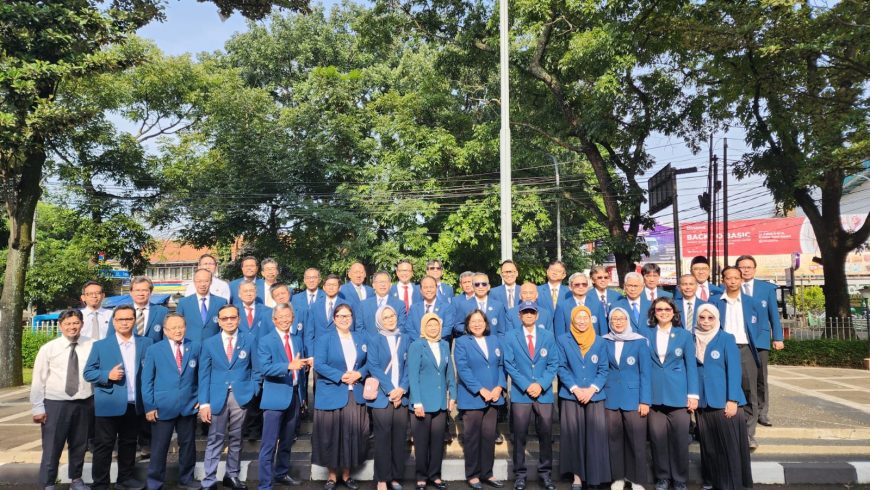 Upacara Peringatan Hari Pendidikan Nasional Diadakan di Institut Teknologi Bandung