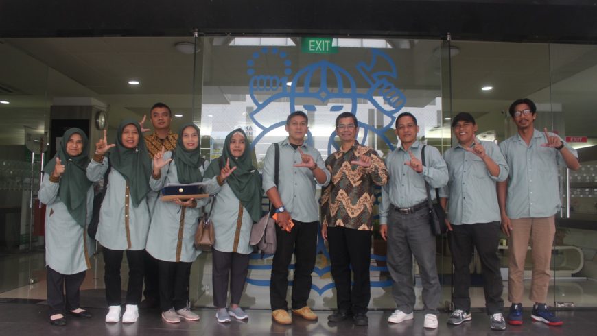 UPT Perpustakaan ITB Menerima Kunjungan UPT Perpustakaan ISI Surakarta