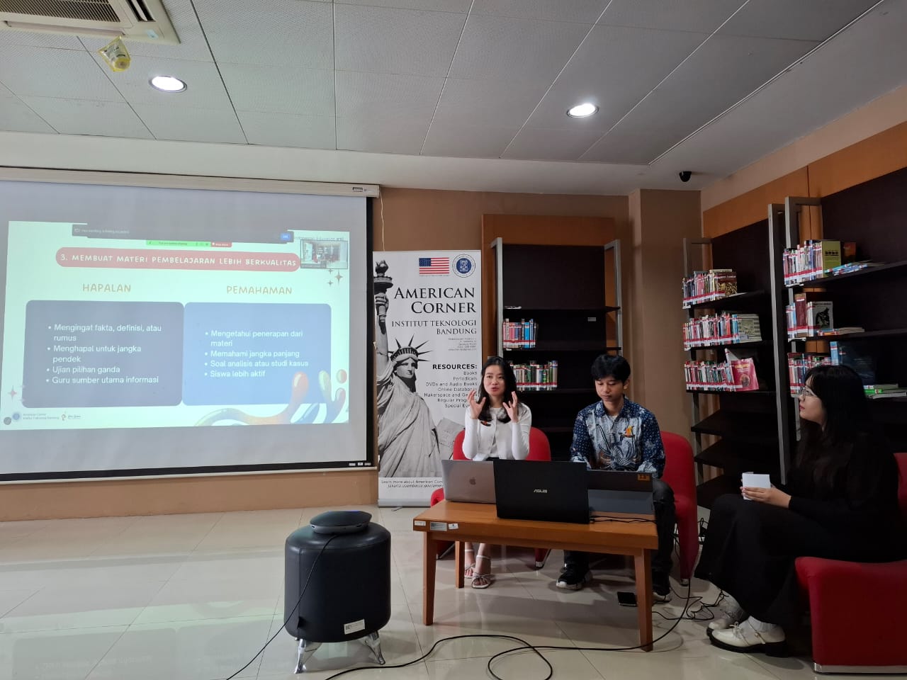 American Corner ITB Sharing Session: Globalizing Indonesian Education dengan Duta Antar Bangsa ITB 2024