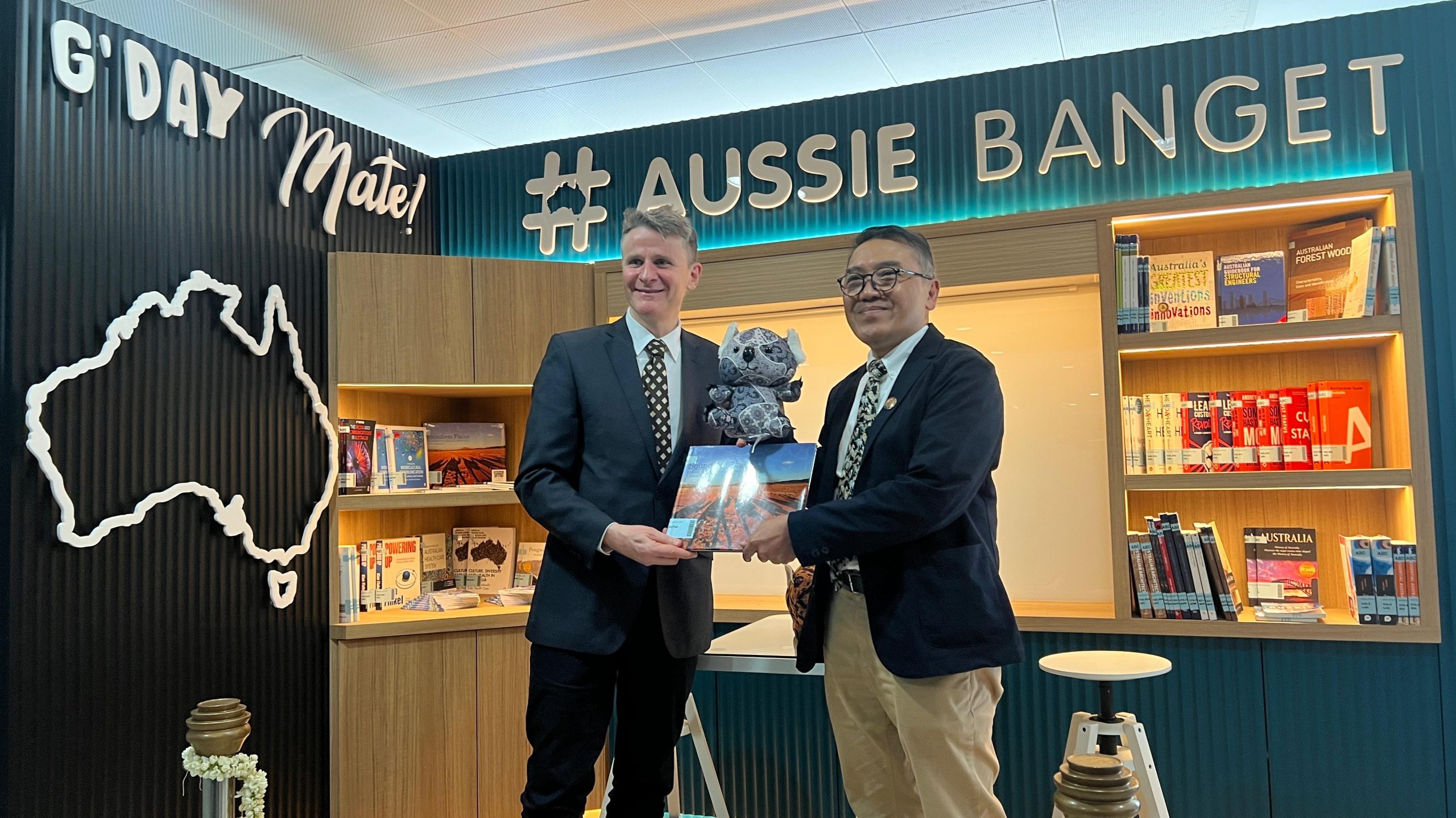 ITB dan Kedutaan Besar Australia Meresmikan Aussie Banget Corner di LT 1 UPT Perpustakaan ITB