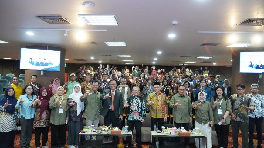 Kepala Perpustakaan ITB Ikuti Rakernas & Seminar Nasional FKP2TN 2025 di Universitas Airlangga